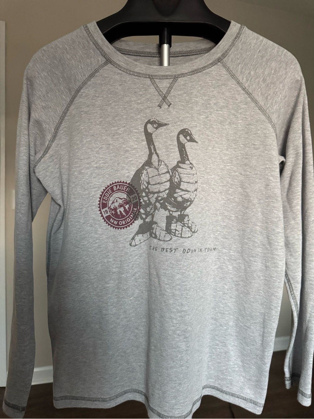Eddie Bauer Men’s Heather Gray Graphic Crewneck Sweatshirt